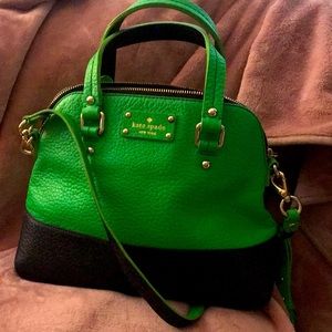 Authentic Kate Spade Crossbody w detachable strap